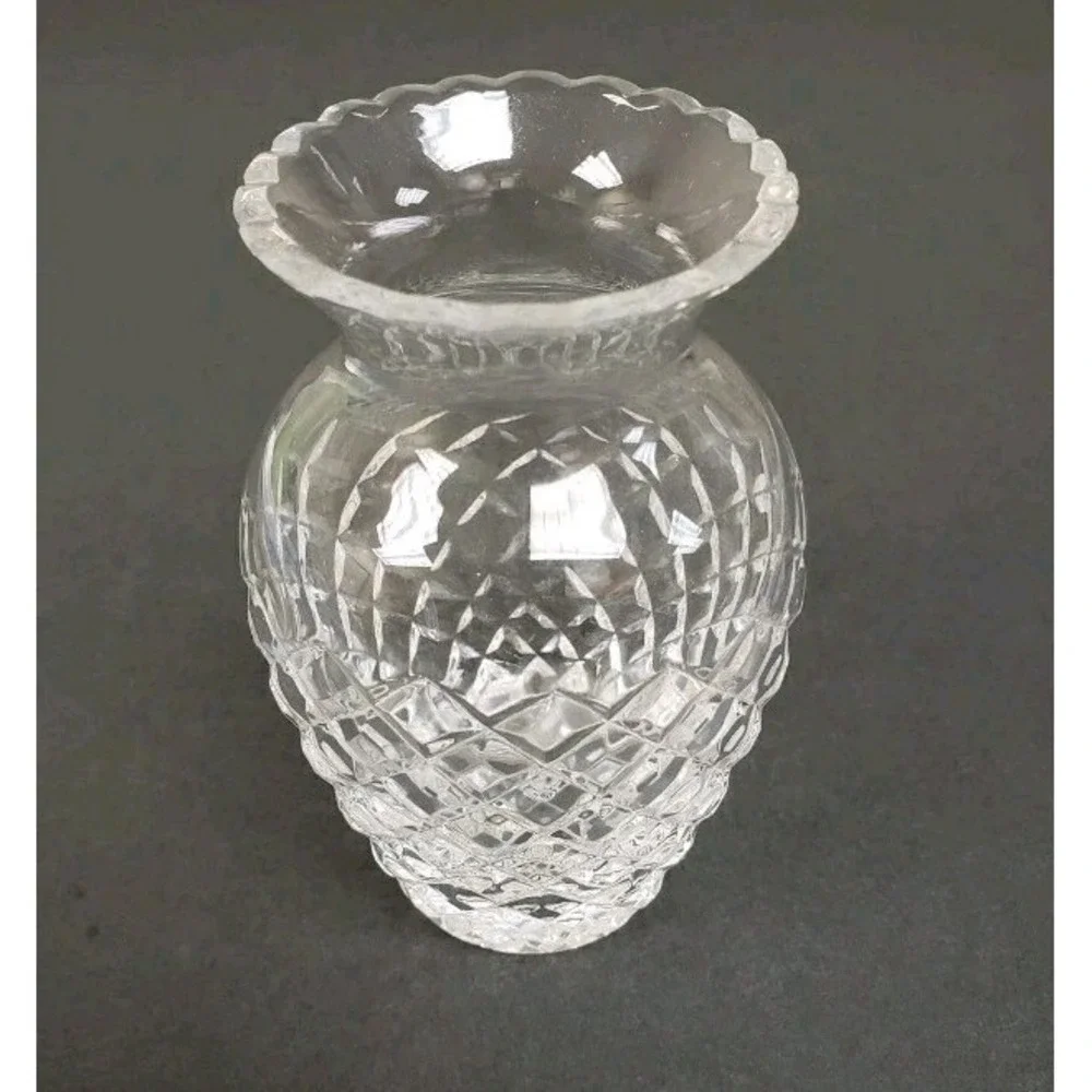 Vintage Twos Company Cut Crystal Mini Bud Vase Scalloped Rim 4.75